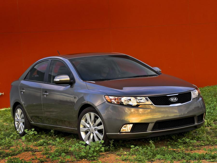  Kia Forte 2009 года  (фото 23 из 128)